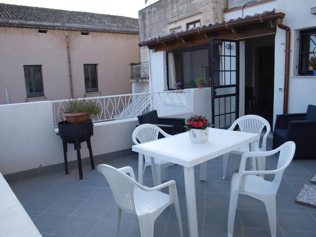 Dafne Marsala Centro Bed & Breakfast エクステリア 写真